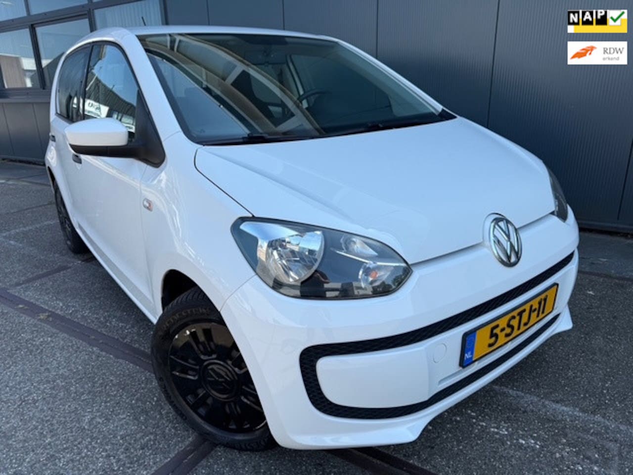 Volkswagen Up! - 1.0 take up! BlueMotion |NAP | BLUETOOTH | APK | - AutoWereld.nl