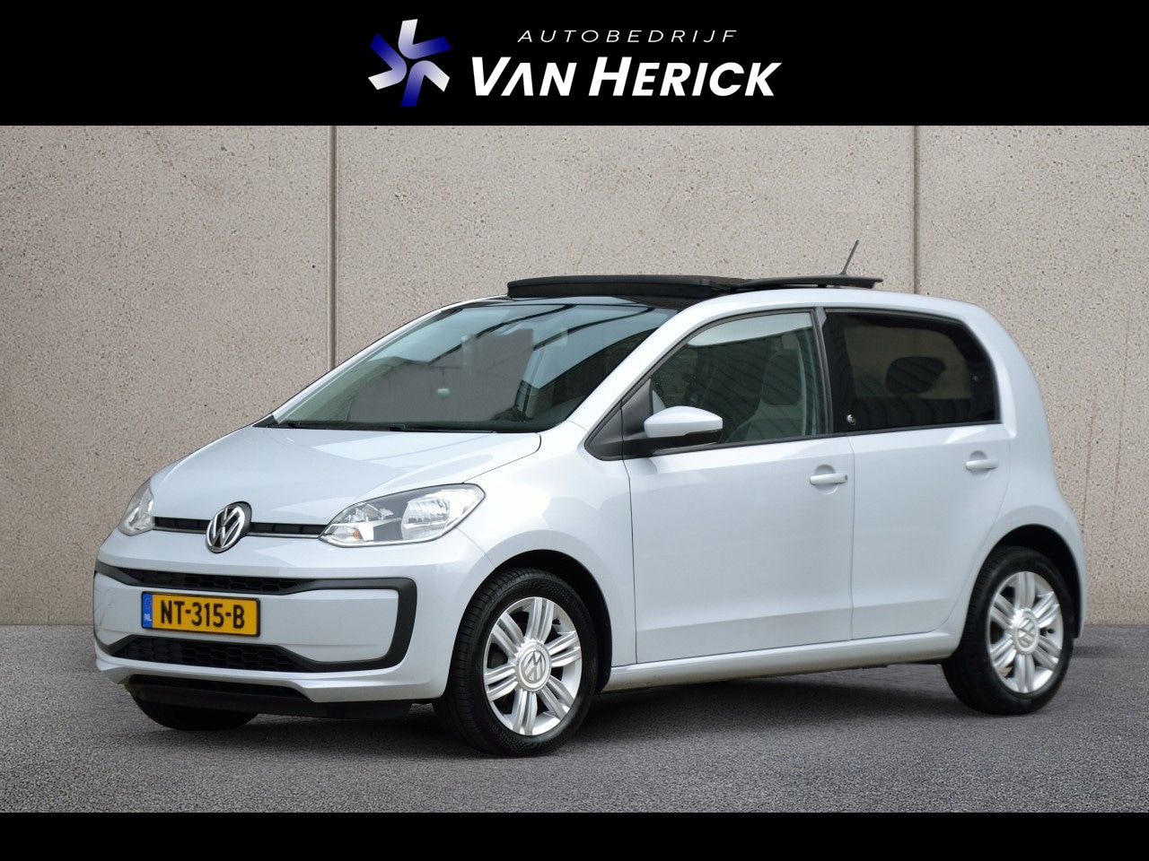 Volkswagen Up! - 1.0 BMT High up! beats | Schuifdak | Beats | Camera - AutoWereld.nl