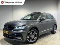 Volkswagen Tiguan - 1.5 TSI ACT Highline Business R | Navigatie | LM Velgen 19" | Trekhaak Elektrisch Uitklapb
