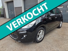 Citroën C3 - 1.2 VTi Collection Plus, Trekhaak, Airco, Cruise controle, All-seizoen banden