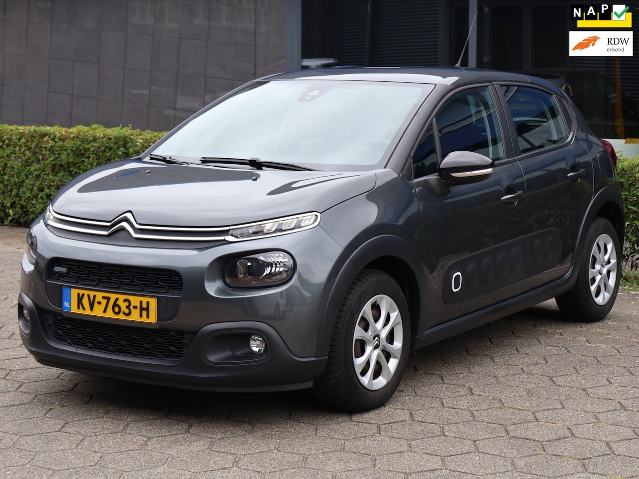 Citroën C3 - 1.2 PureTech S&S Feel|Carplay|Lineassist|Nwe.Riem|2e Eigenaar - AutoWereld.nl