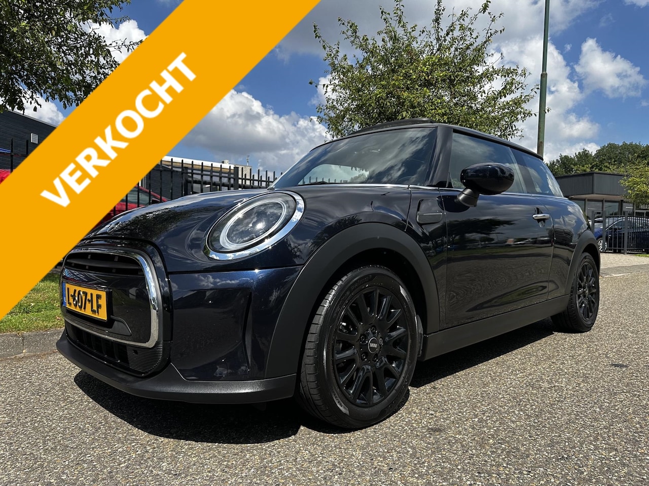 MINI 3-Deurs - Mini (f56) 1.5 102pk Airco Navi Xenon Sportst. P-dak Multimedia Mooi - AutoWereld.nl