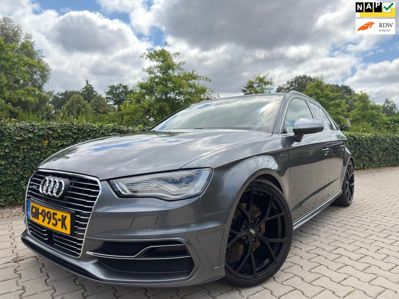 Audi A3 Sportback - 1.4 e-tron S3 Uitgevoerd , PHEV Pro Line plus , , Panodak / Rs3 Leder Interieur / Carplay - AutoWereld.nl