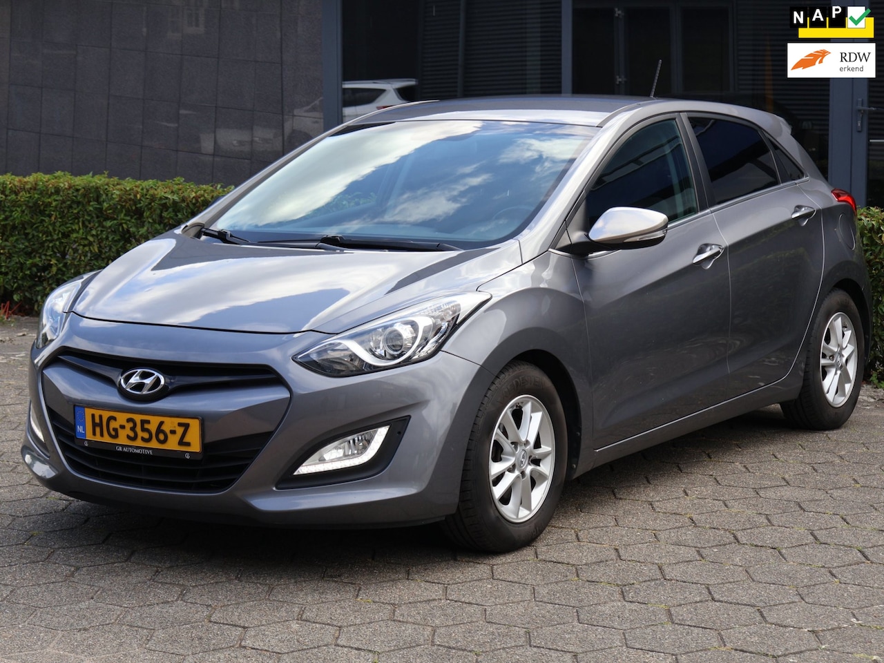 Hyundai i30 - 1.6 GDI i-Motion Plus|Camera|Nav|Cruise|Climate|2e Eigenaar - AutoWereld.nl