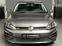 Volkswagen Golf - 7.5 1.5 TSI 150PK Highline R-LINE NAVI LED