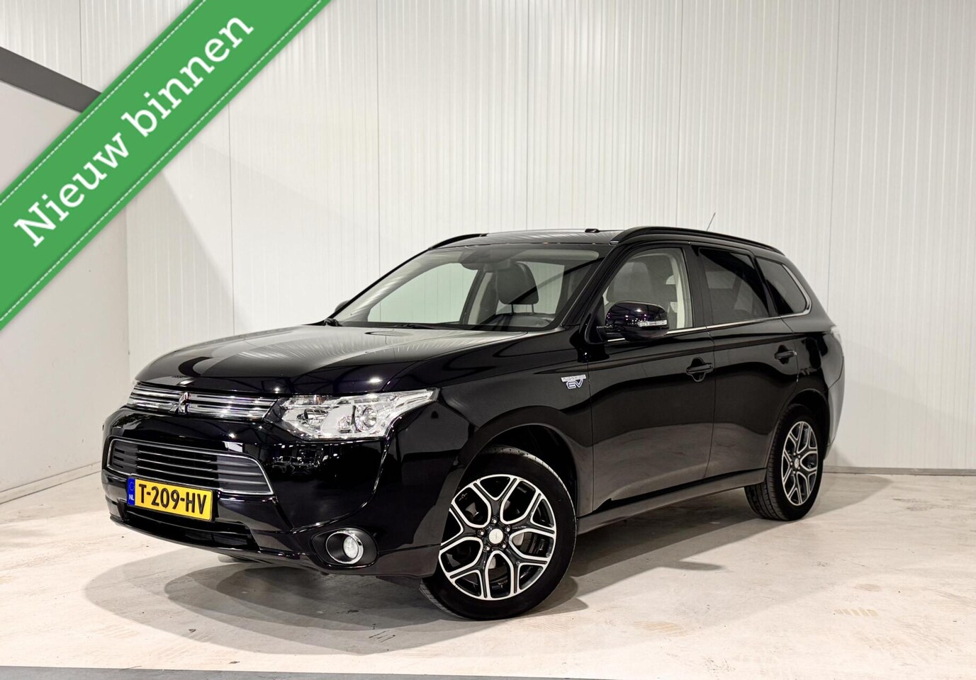 Mitsubishi Outlander - 2.0 PHEV Instyle+|TREKHAAK|PANO|ACC| - AutoWereld.nl