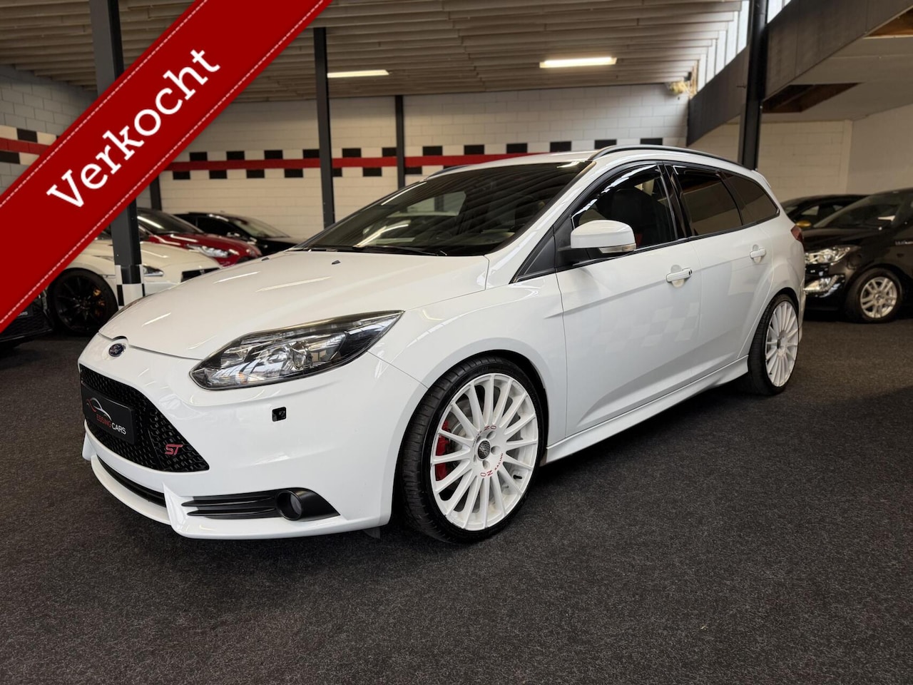 Ford Focus Wagon - 2.0 EcoBoost ST-3 2.0 EcoBoost ST-3 - AutoWereld.nl