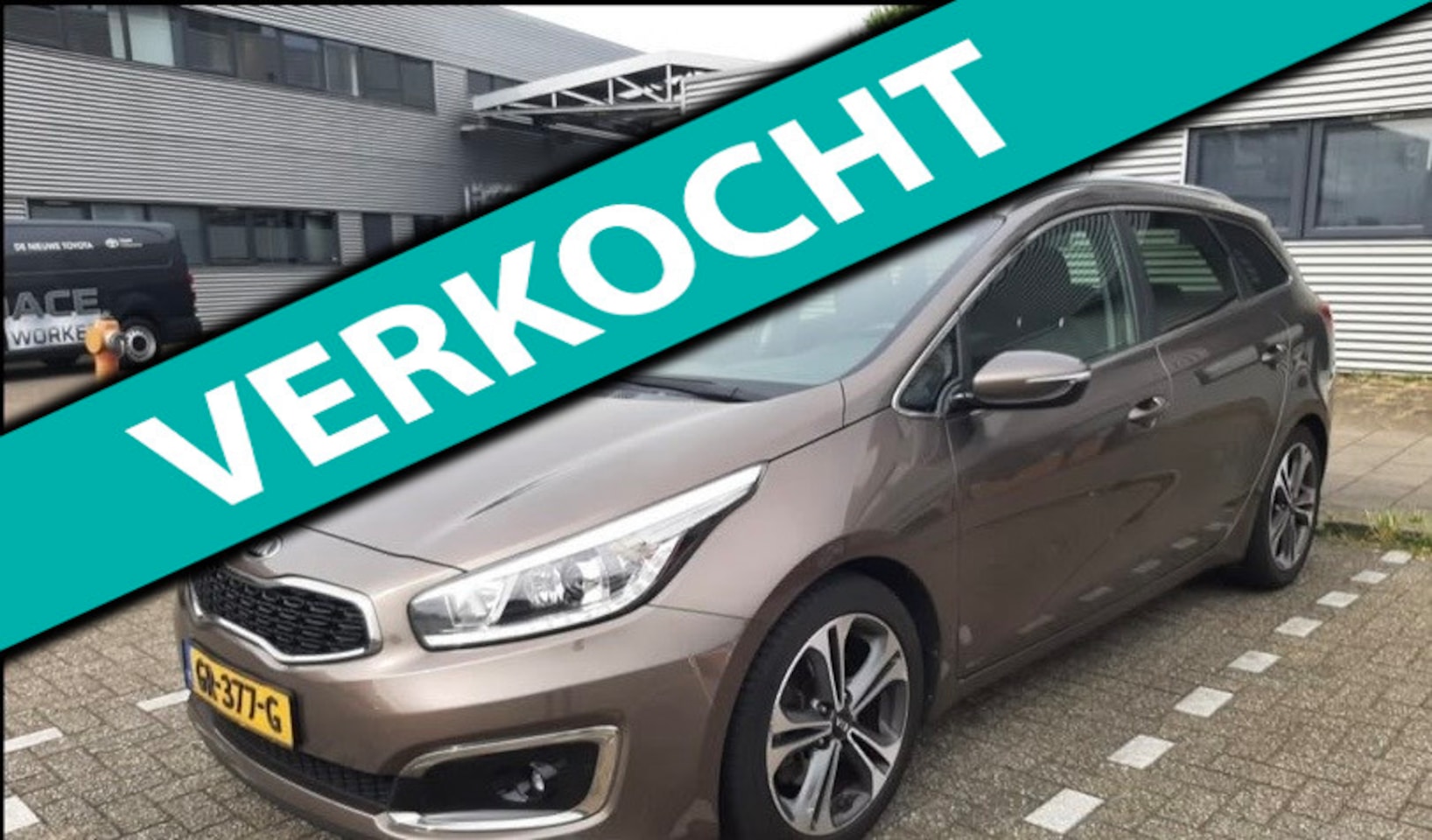 Kia Cee'd Sportswagon - 1.6 GDI DynamicLine NAVI - AutoWereld.nl