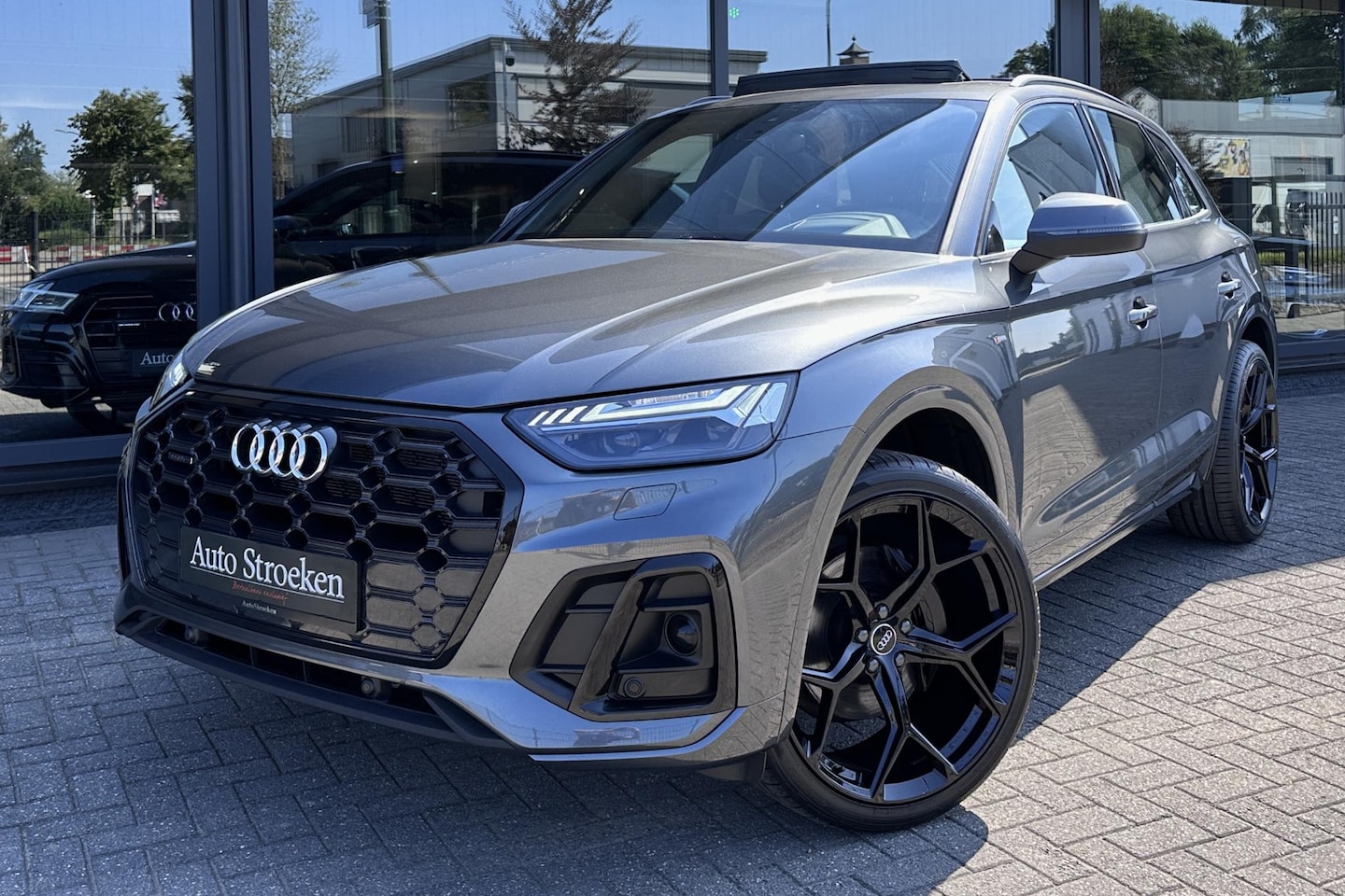 Audi Q5 - 55 TFSIe S-Line Pano RS Leder Massage HuD Matrix - AutoWereld.nl