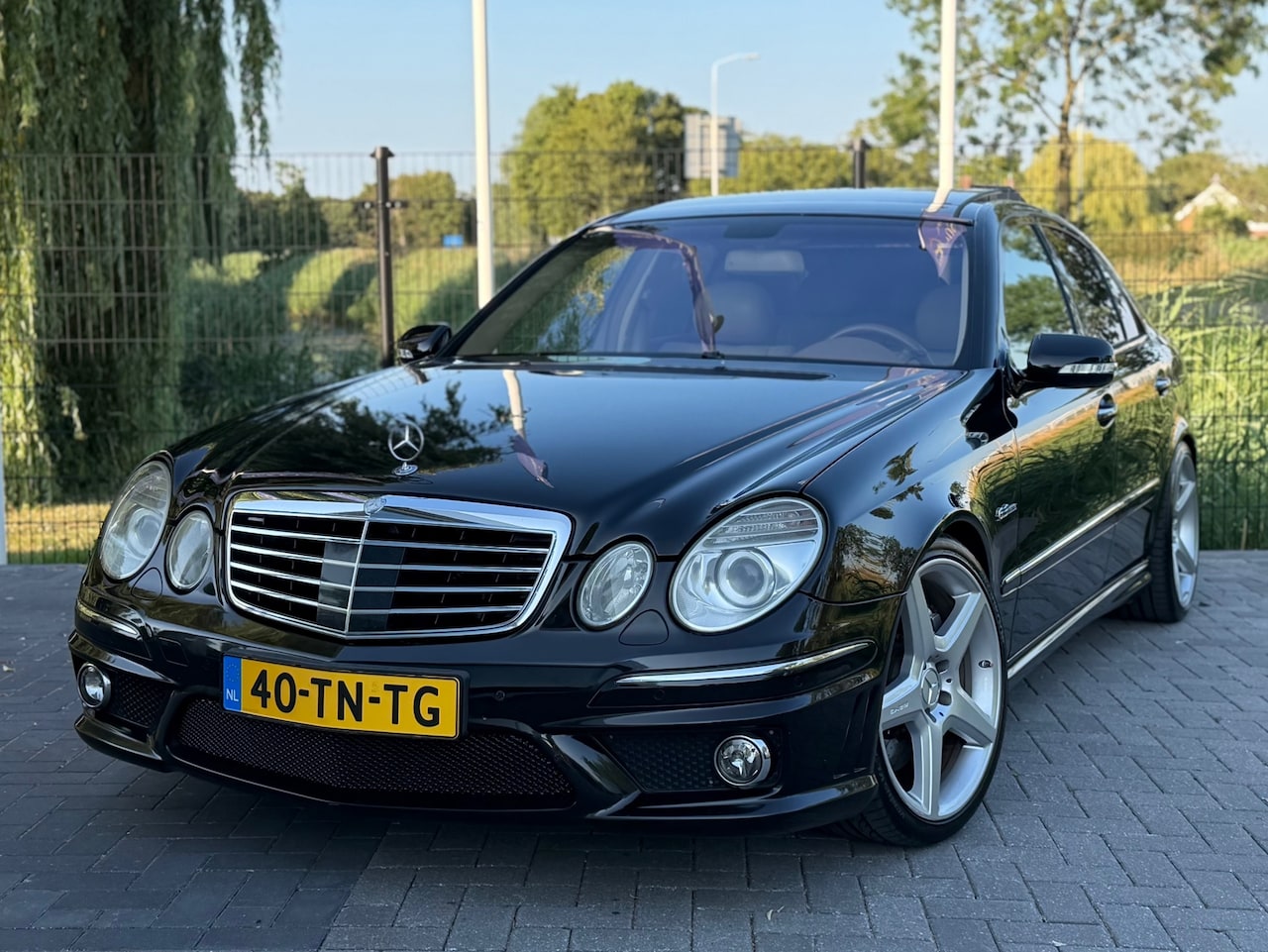 Mercedes-Benz E-klasse - AMG 63 AUT / CLIMA / CRUISE / LEDER / PDC / NAP - AutoWereld.nl