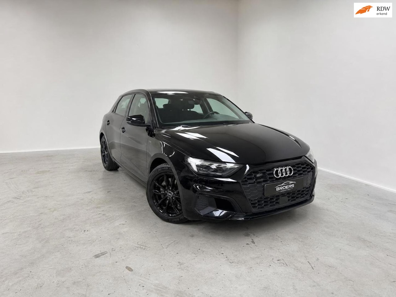 Audi A3 Sportback - 30 TFSI Business edition|CLIMA|CRUISE|ELEK. SPIEGEL RAMEN|DIGITAL DASH|CARPLAY|INRUIL & LE - AutoWereld.nl
