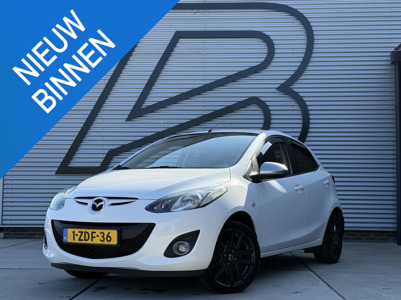 Mazda 2 - 1.3 Silver Edition 2e Eigenaar|Navi|Clima|Stoelverwarming|Elek Ramen|LM Velgen|Trekhaak|PD - AutoWereld.nl