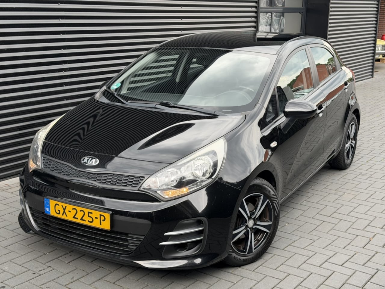 Kia Rio - 1.2 CVVT ComfortLine| CLIMA| LEER| CRUISE| LM| 5DRS| NAP - AutoWereld.nl