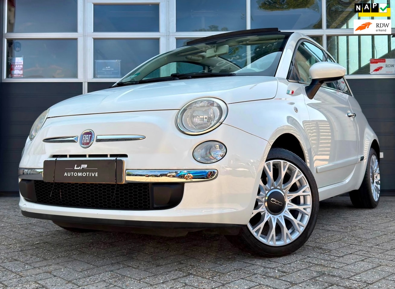 Fiat 500 C - 0.9 TwinAir Lounge / NL-auto / NAP / APK+Beurt - AutoWereld.nl