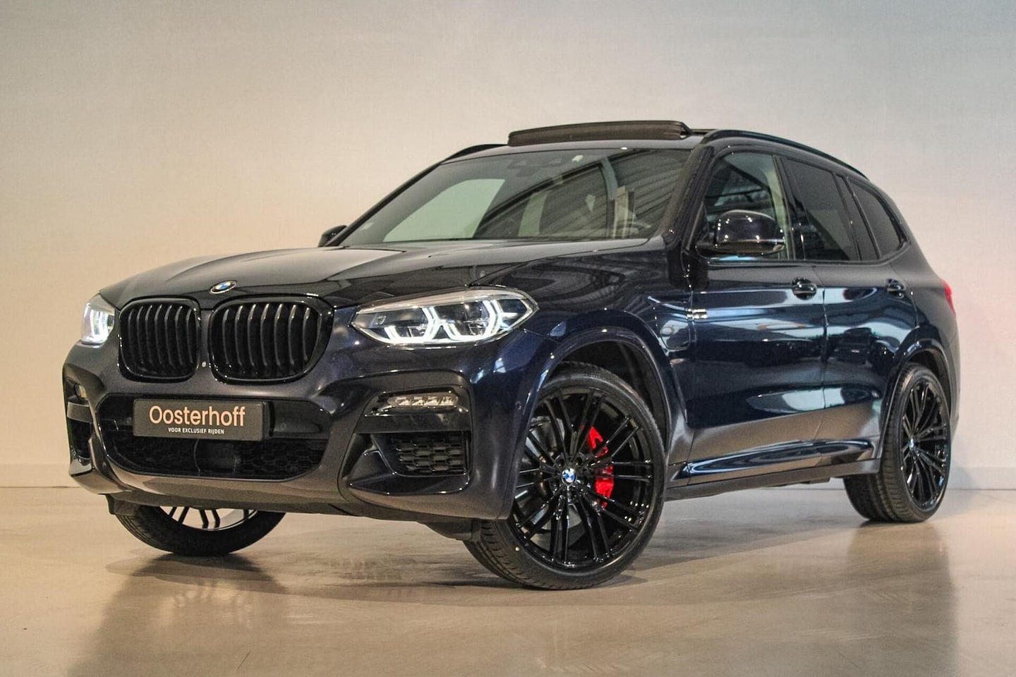 BMW X3 - xDrive30e High Executive M-sport KUIPST | PANO | H&K - AutoWereld.nl