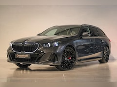 BMW 5-serie Touring - 550e xDrive PANO | B&W | 4w-best | TREKH
