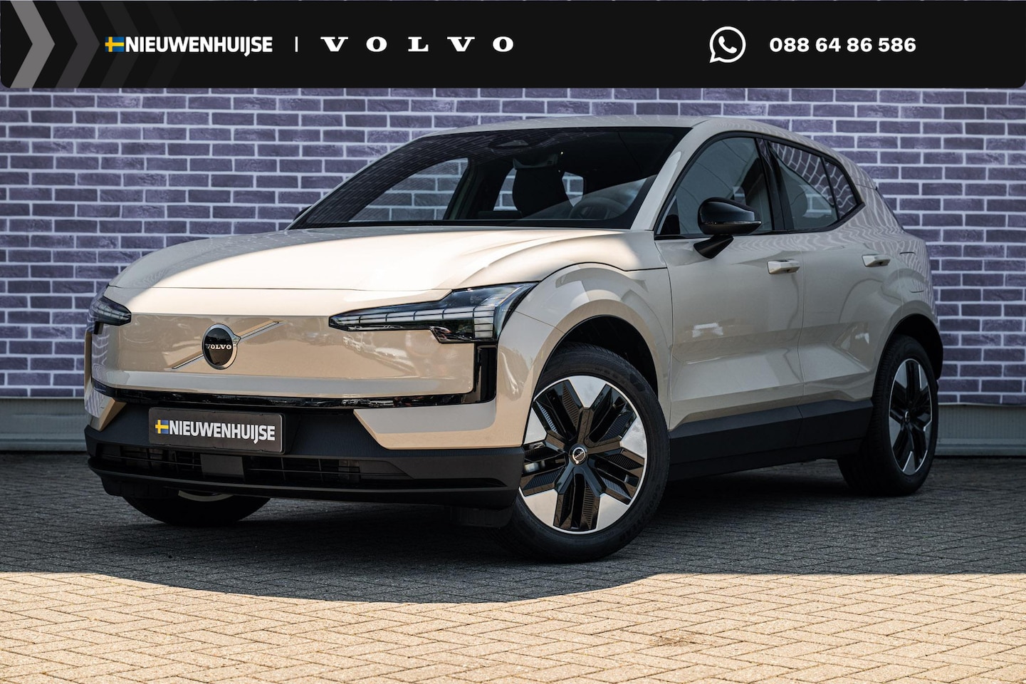 Volvo EX30 - P3 Plus Europa 51 kWh | Snel Leverbaar | Elektrisch verstelbare voorstoelen | Stuur en Sto - AutoWereld.nl