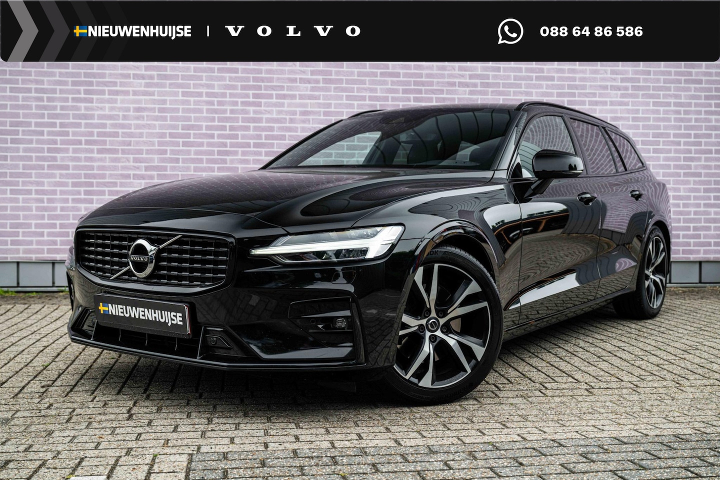 Volvo V60 - 2.0 B4 R-Design | Harman Kardon Audio | Achteruitrijcamera | Parkeersensoren | Stoelverwar - AutoWereld.nl