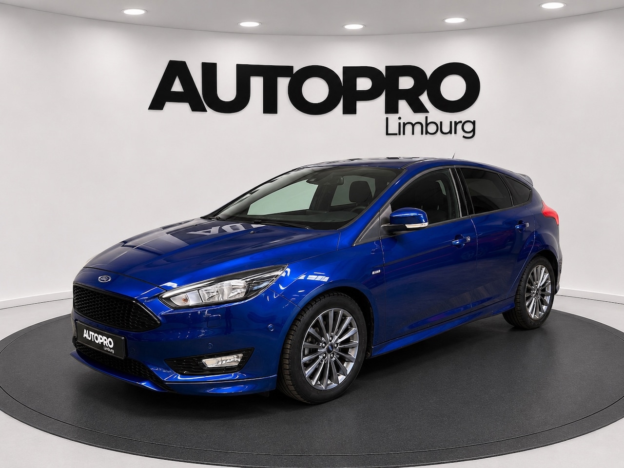 Ford Focus Wagon - 1.0 ST-Line met nieuwe distributie - AutoWereld.nl