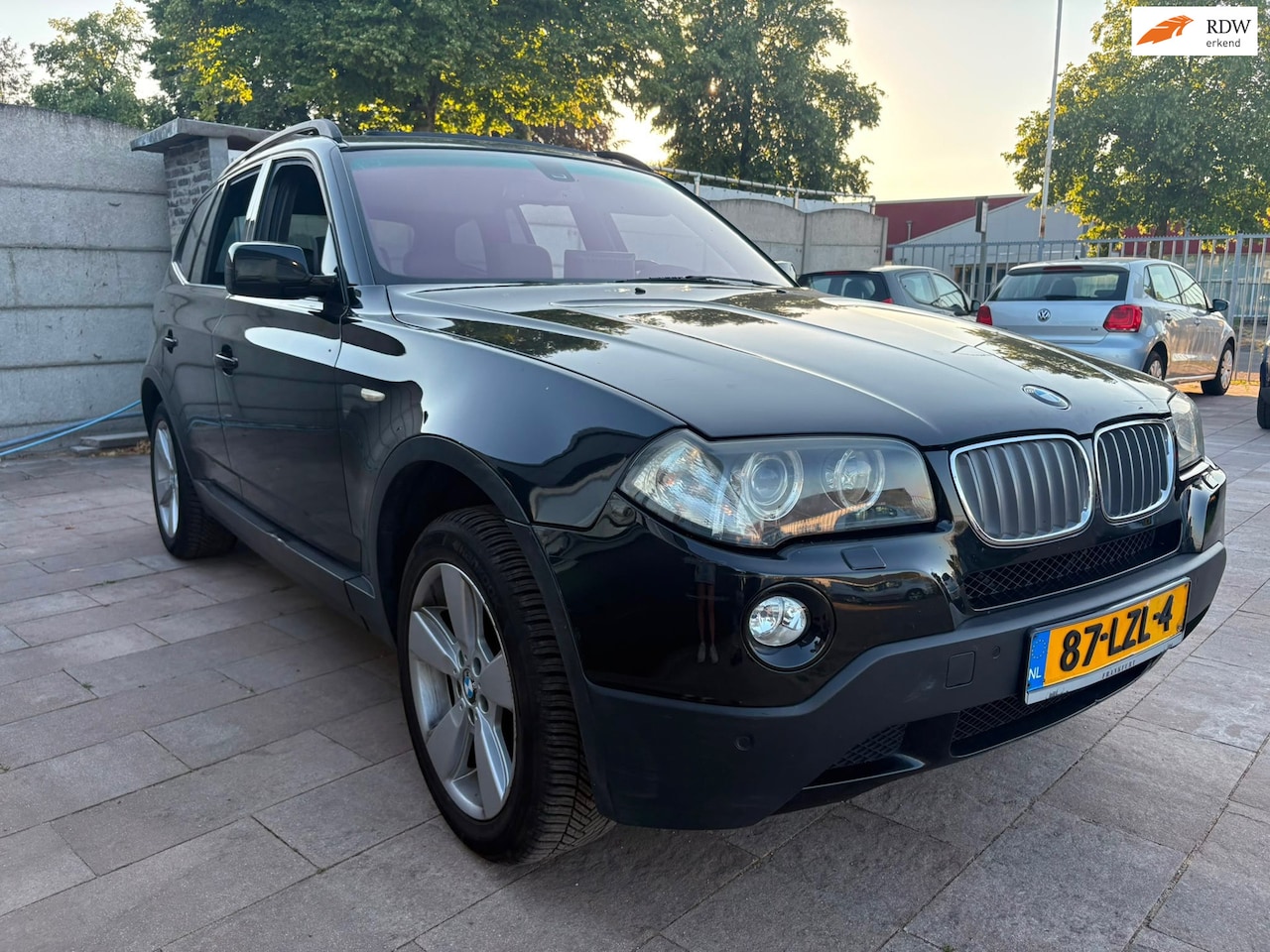 BMW X3 - 3.0si Executive|272 PK|6-cilinder - AutoWereld.nl