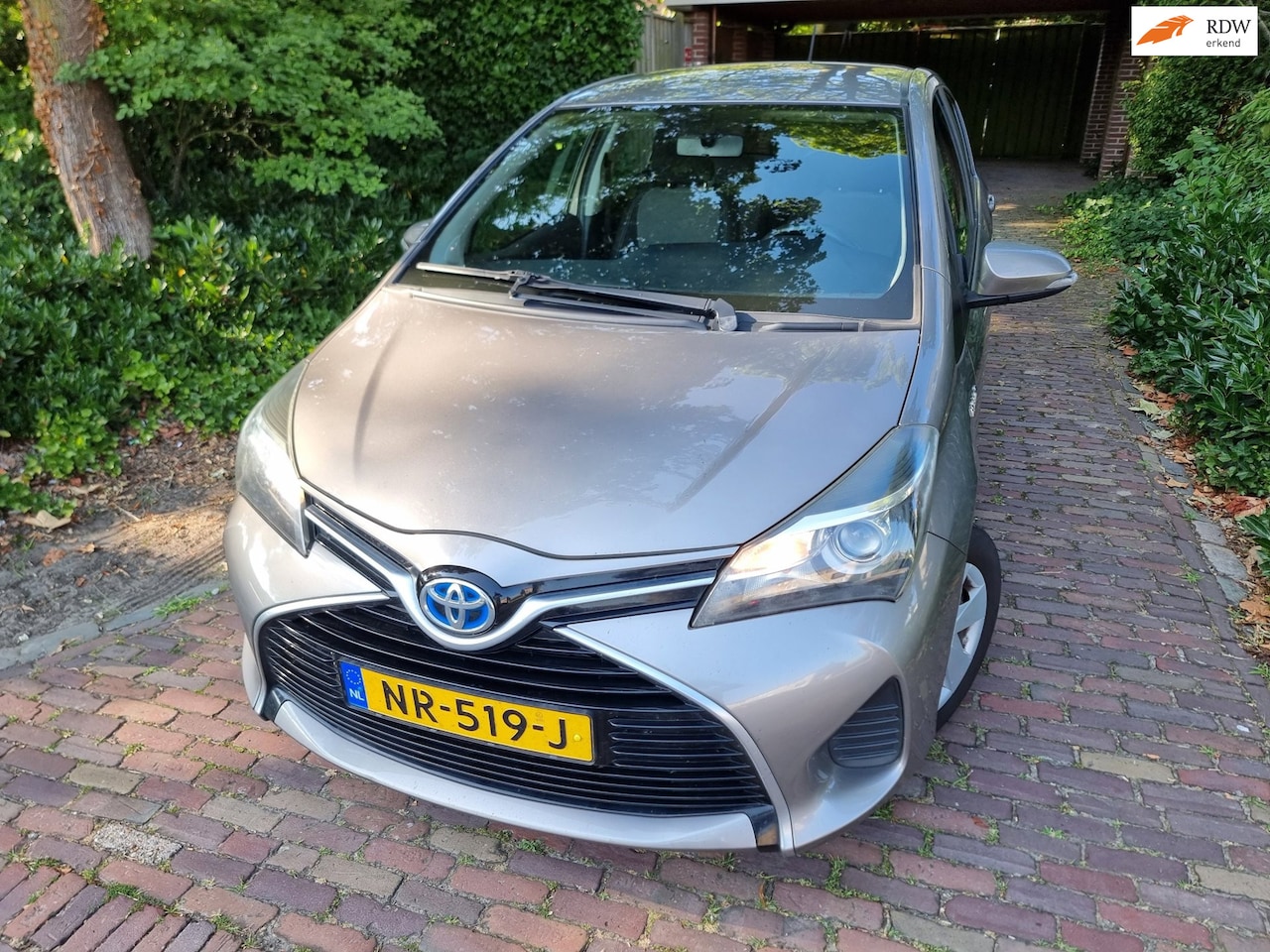 Toyota Yaris - 1.5 Hybrid Aspiration FACELIFT /IJSKOUDE AIRCO - AutoWereld.nl