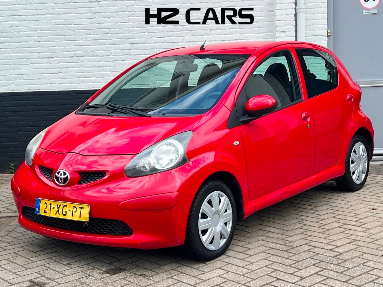 Toyota Aygo - 1.0-12V +|APK dec-26| Rijdt & schakelt goed | Meeneemprijs - AutoWereld.nl