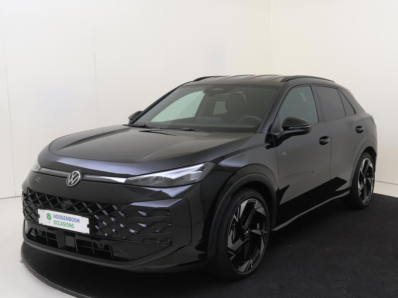 Volkswagen T-Roc - 1.5 eTsi R-Line First Edition 1.5 eTsi R-Line First Edition - AutoWereld.nl