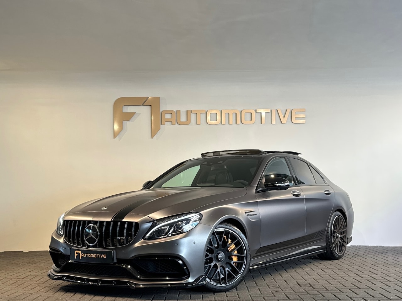 Mercedes-Benz C-klasse - AMG 63 S Pano|Kuip|Ceramic|HuD|360Cam - AutoWereld.nl