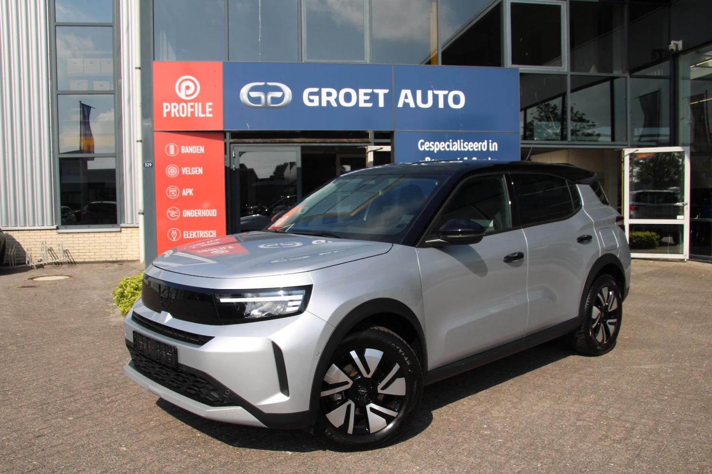 Opel Frontera - 1.2 Turbo Hybrid GS 7-zits Automaat Airco Navi Camera 4287km Nieuwstaat - AutoWereld.nl