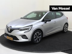 Renault Clio - 1.6 E-Tech Hybrid 140 Limited | airco automatisch | Apple Carplay/Android | cruise control