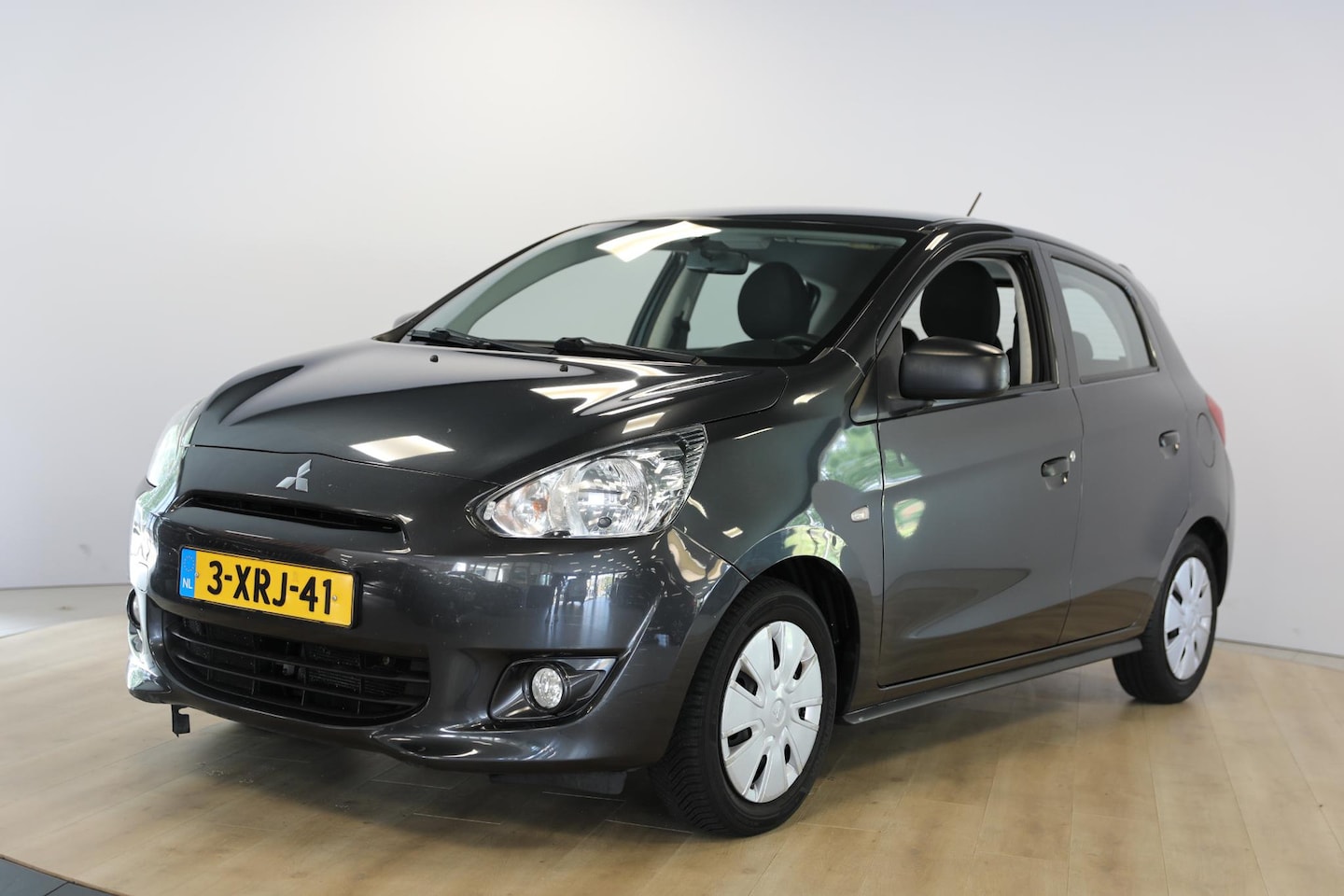 Mitsubishi Space Star - 1.0 Inform | Airco | Incl. fietsendrager - AutoWereld.nl