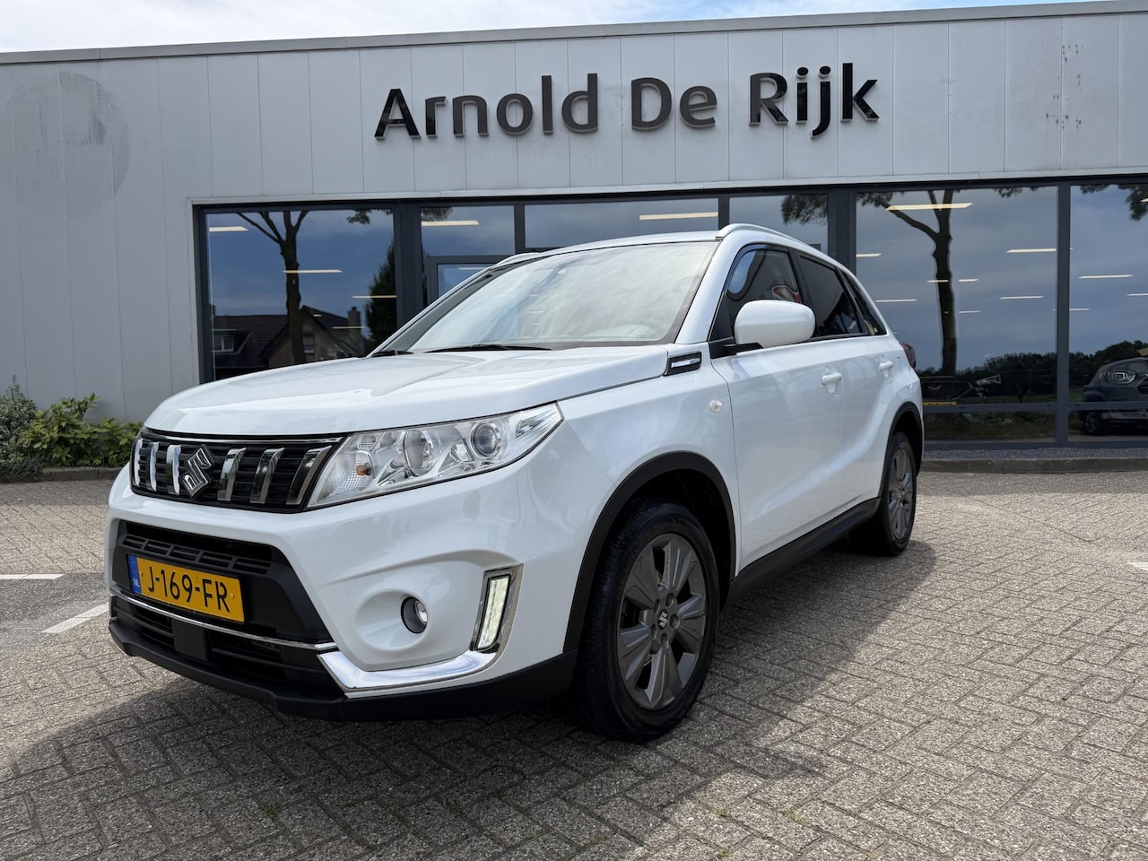 Suzuki Vitara - 1.0 Boosterjet Select 1.0 Boosterjet Select - AutoWereld.nl