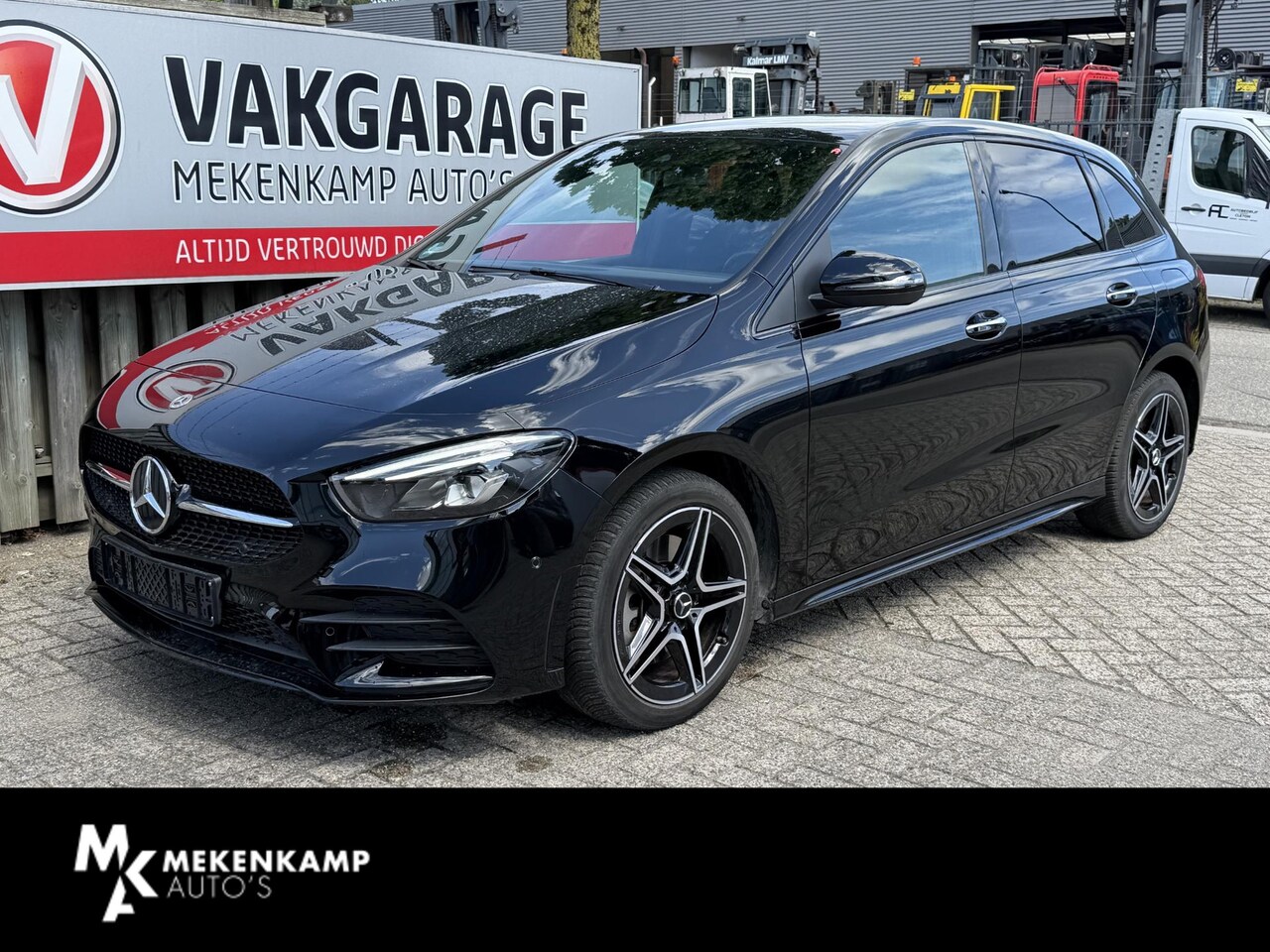 Mercedes-Benz B-klasse - 250 e AMG Line 18''/Dodehoek/Camera/Keyless/Sfeerverlichting/DAB/PDC v+a/Stoelverwarming/A - AutoWereld.nl