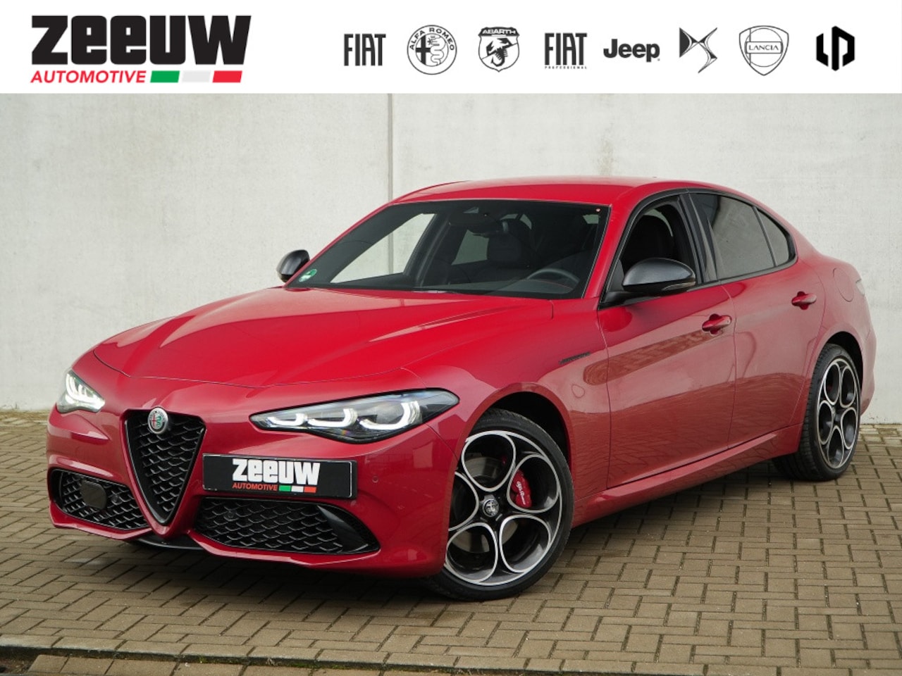 Alfa Romeo Giulia - 2.0 Turbo 280 PK Competizione Q4 AWD | Harman | Veloce | 19" - AutoWereld.nl