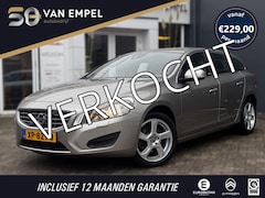 Volvo V60 - 1.6 T4 Kinetic | 180 PK | Automaat | Trekhaak | Climate Control | Stoelverwarming | Naviga