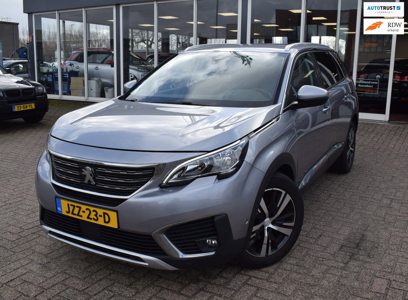 Peugeot 5008 - 1.2 PureTech Allure |7 PERS.|NAVI|CLIMATE CONTROL|CRUISE CONTROL | ACHTERUIT RIJ CAMERA|AN - AutoWereld.nl