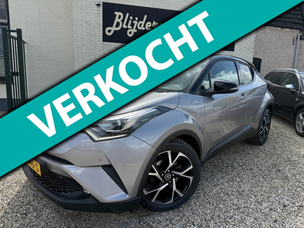 Toyota C-HR - 1.8 Hybrid Bi-Tone Plus JBL | Camera | Leder | Stoel & Stuur VW | A.S. Banden | PDC | Navi - AutoWereld.nl