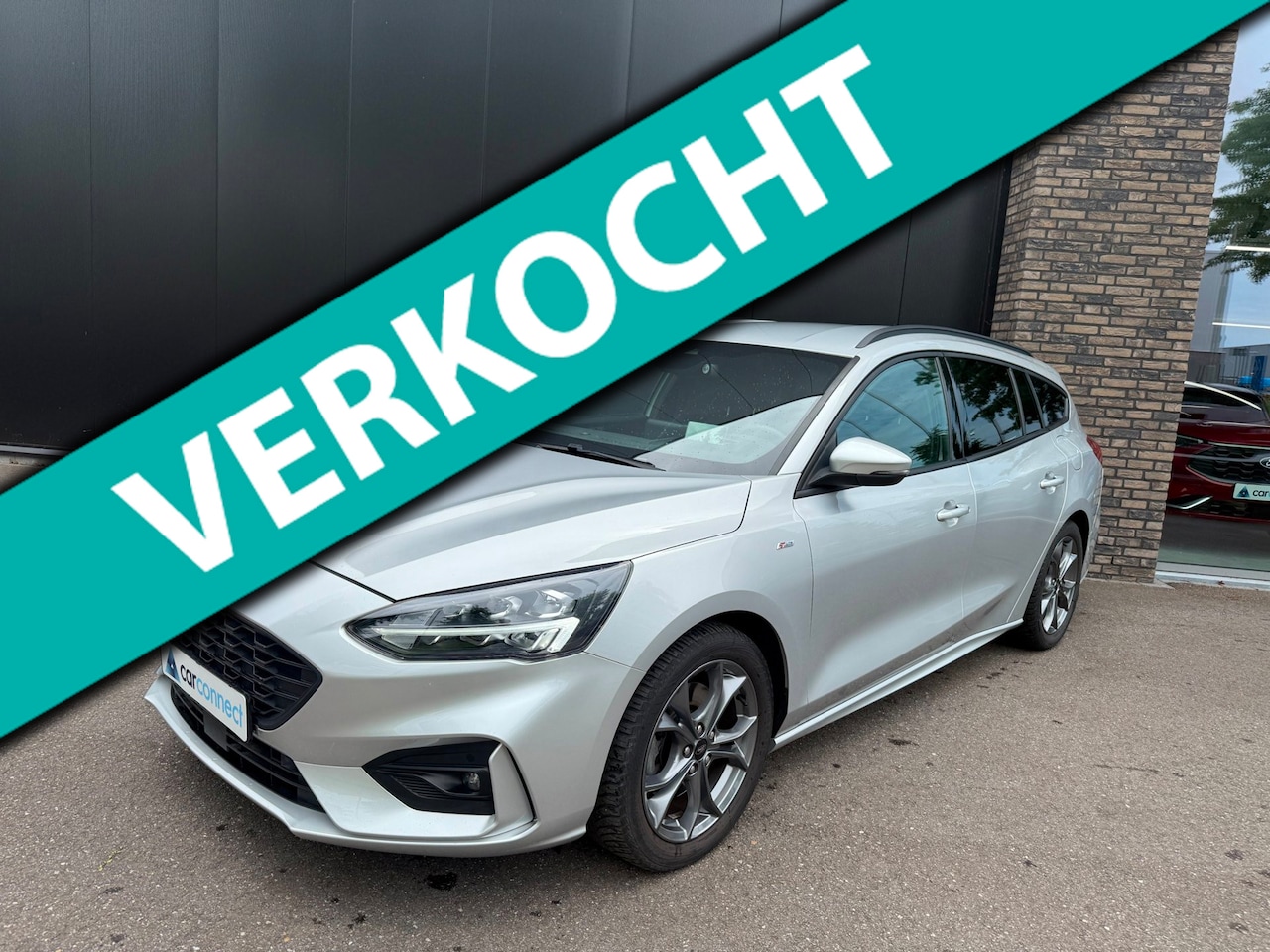 Ford Focus Wagon - 1.0 Eco 125pk ST Line Navi, HUD, Keyless, Winter, LED, Camera, Komfort pack etc. etc. - AutoWereld.nl