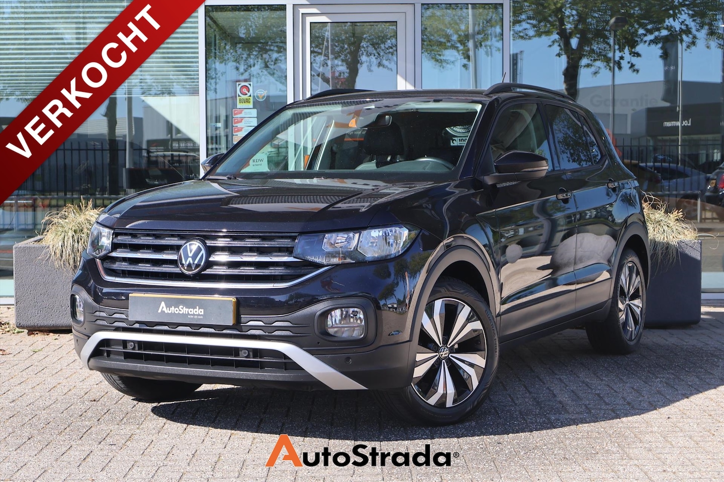 Volkswagen T-Cross - 1.0 TSI Life 95pk I Virtual Cockpit I Navigatie I Camera I Climate | Carplay - AutoWereld.nl