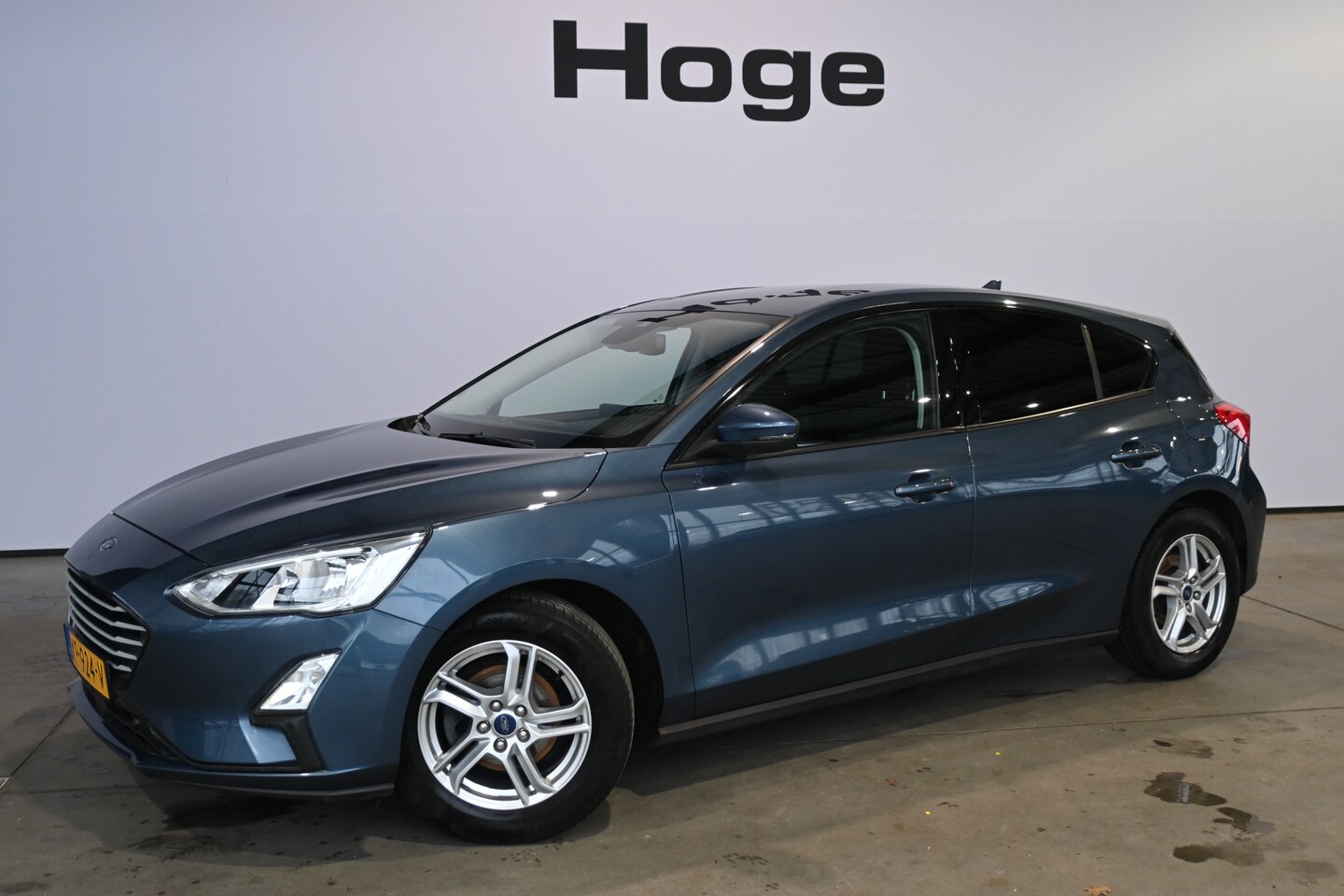 Ford Focus - 1.0 EcoBoost Edition Business Lane Assist Adaptieve Cruise Trekhaak Apple Carplay Clima St - AutoWereld.nl