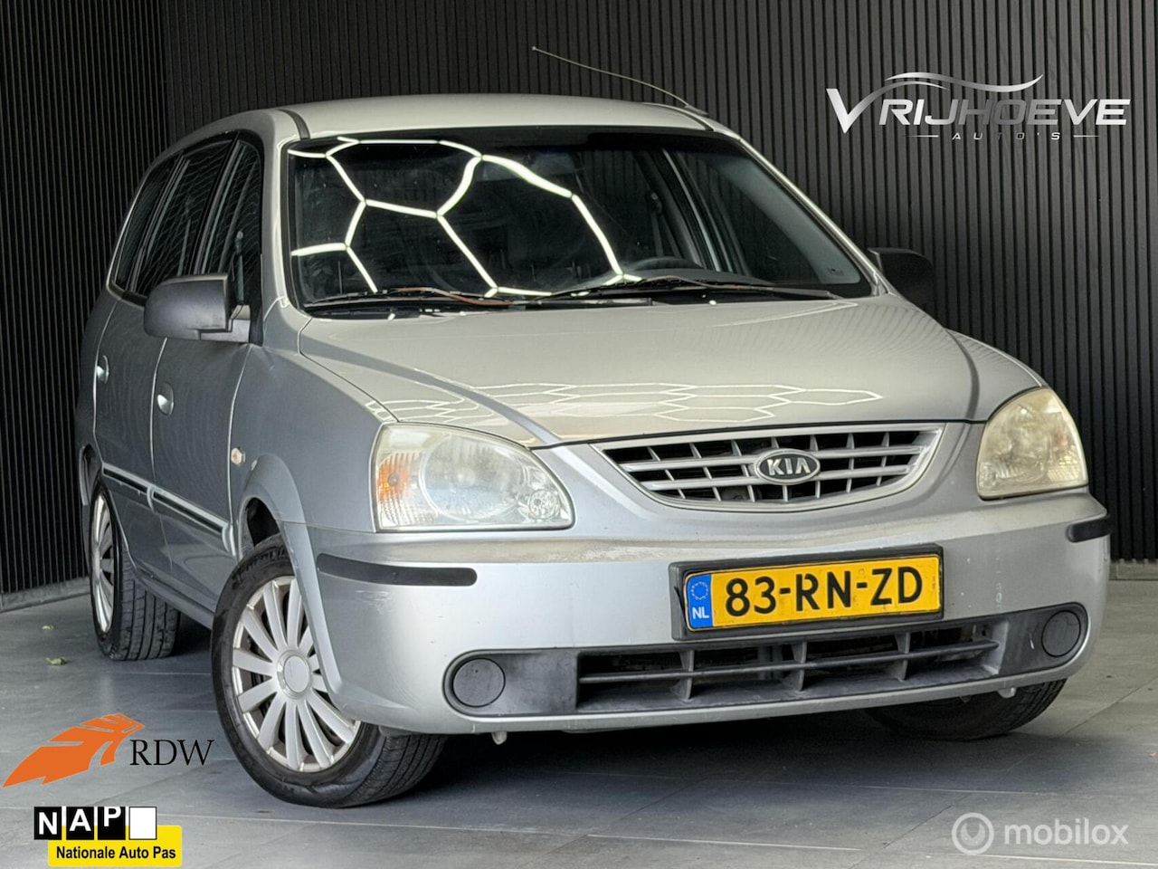 Kia Carens - 1.6-16V LX|NAP|APK|AIRCO|TREKHAAK - AutoWereld.nl