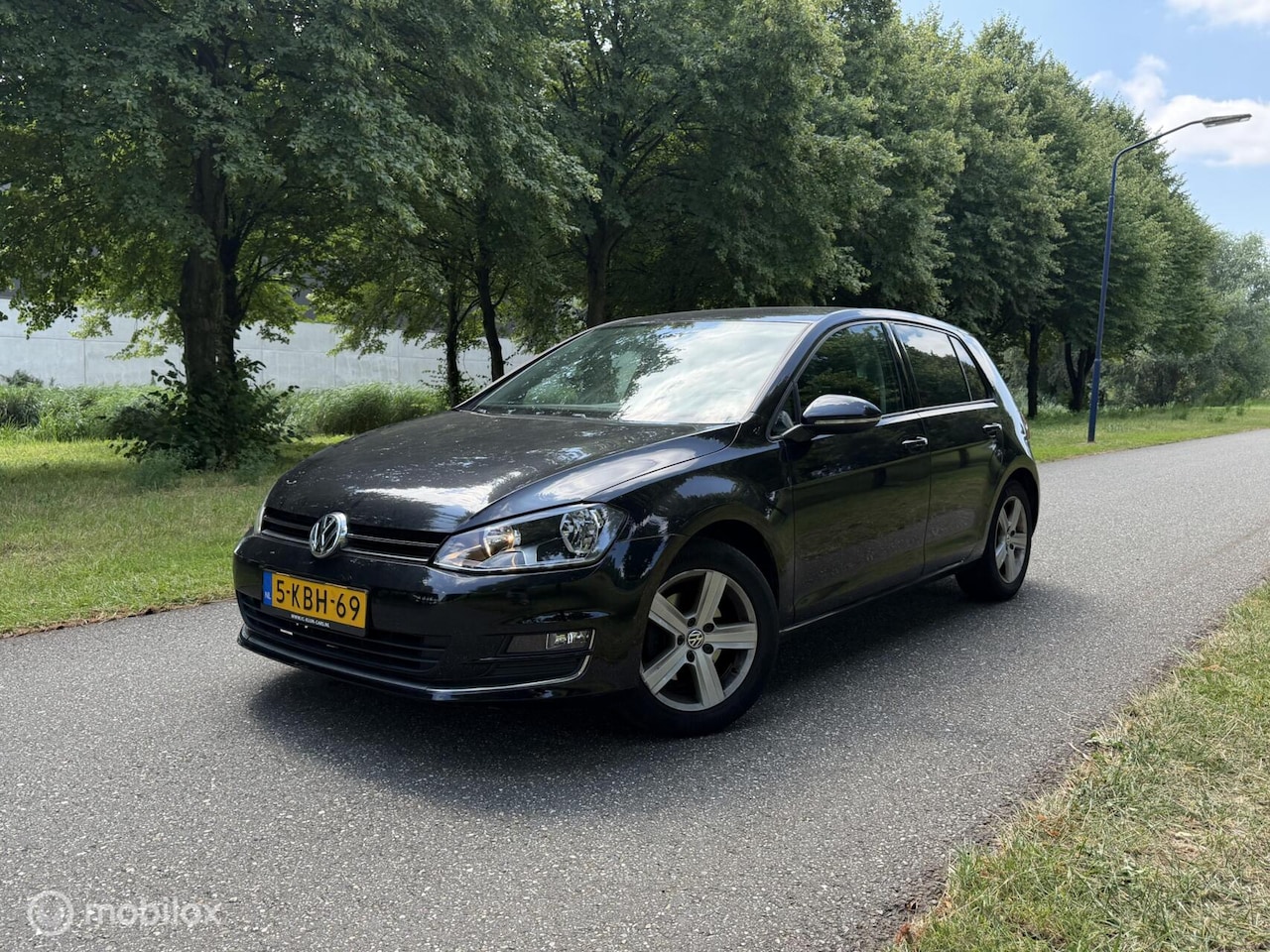 Volkswagen Golf - 1.4 TSI ACT Highline*AUTOMAAT*NAVI*BLUETOOTH - AutoWereld.nl