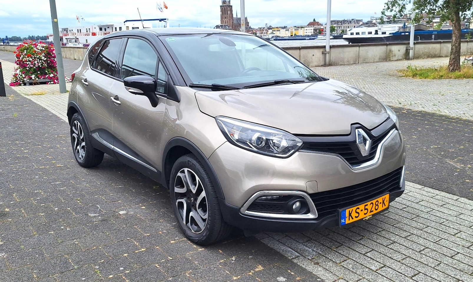 Renault Captur - 0.9 TCe Dynamique Airco/Bluth/Camera/Cruise/Trkhak/NAP - AutoWereld.nl