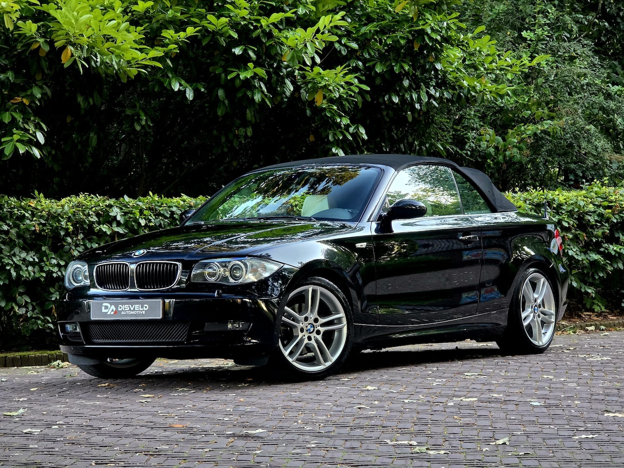BMW 1-serie Cabrio - 120i High Executive - AutoWereld.nl