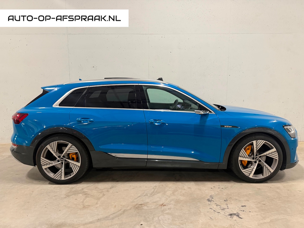 Audi e-tron - E-tron 55 quattro 95 kWh S-line Pano Leer Spiegels - AutoWereld.nl