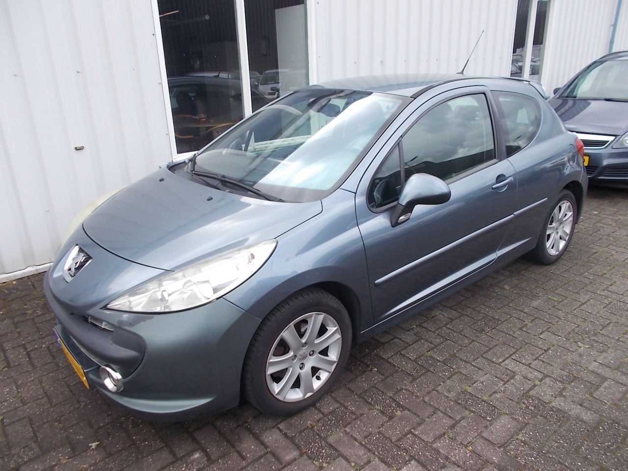 Peugeot 207 - 1.6-16V XS Pack 1.6-16V XS Pack ( APK KEURING BIJ AFLEVERING! ) - AutoWereld.nl
