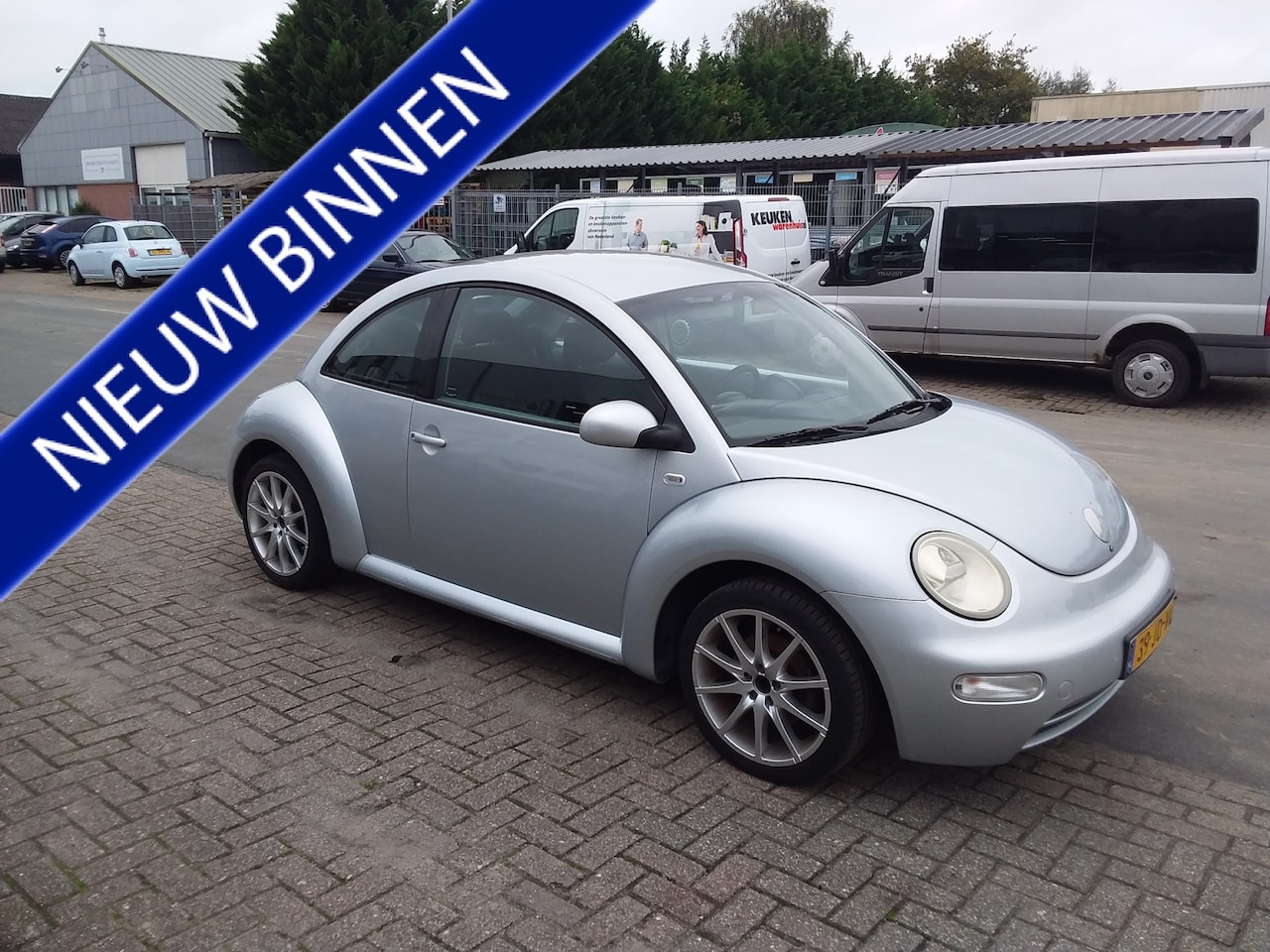Volkswagen New Beetle - 1.6 - AutoWereld.nl