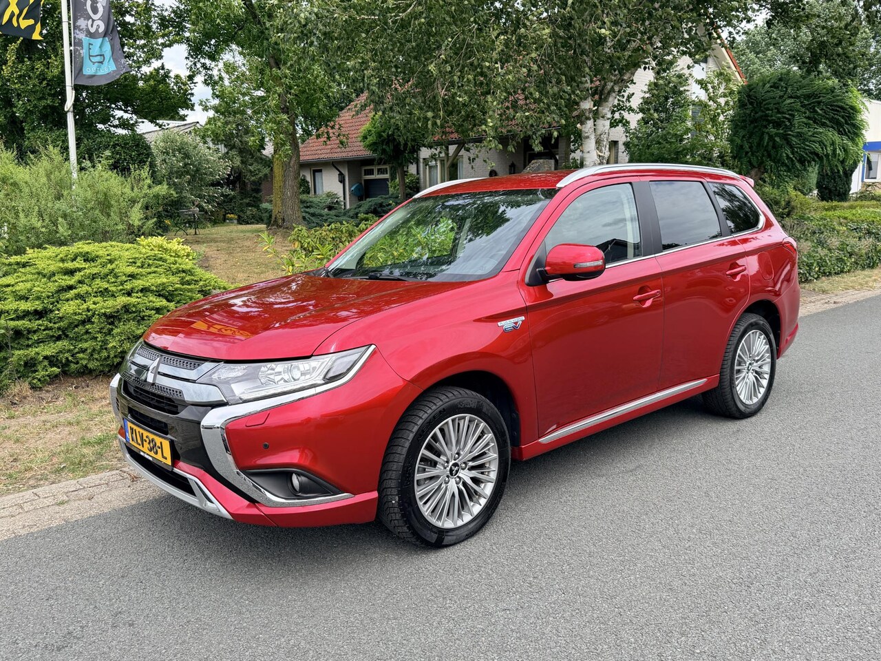 Mitsubishi Outlander - 2.4 PHEV 239PK Navi•Leder•Camera - AutoWereld.nl