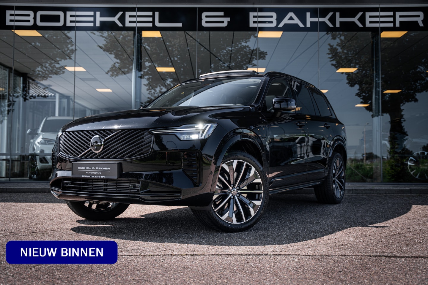 Volvo XC90 - T8 Plus Dark Facelift Plug-in hybrid AWD ** HUD ** Panodak ** 360 camera ** H&K - AutoWereld.nl