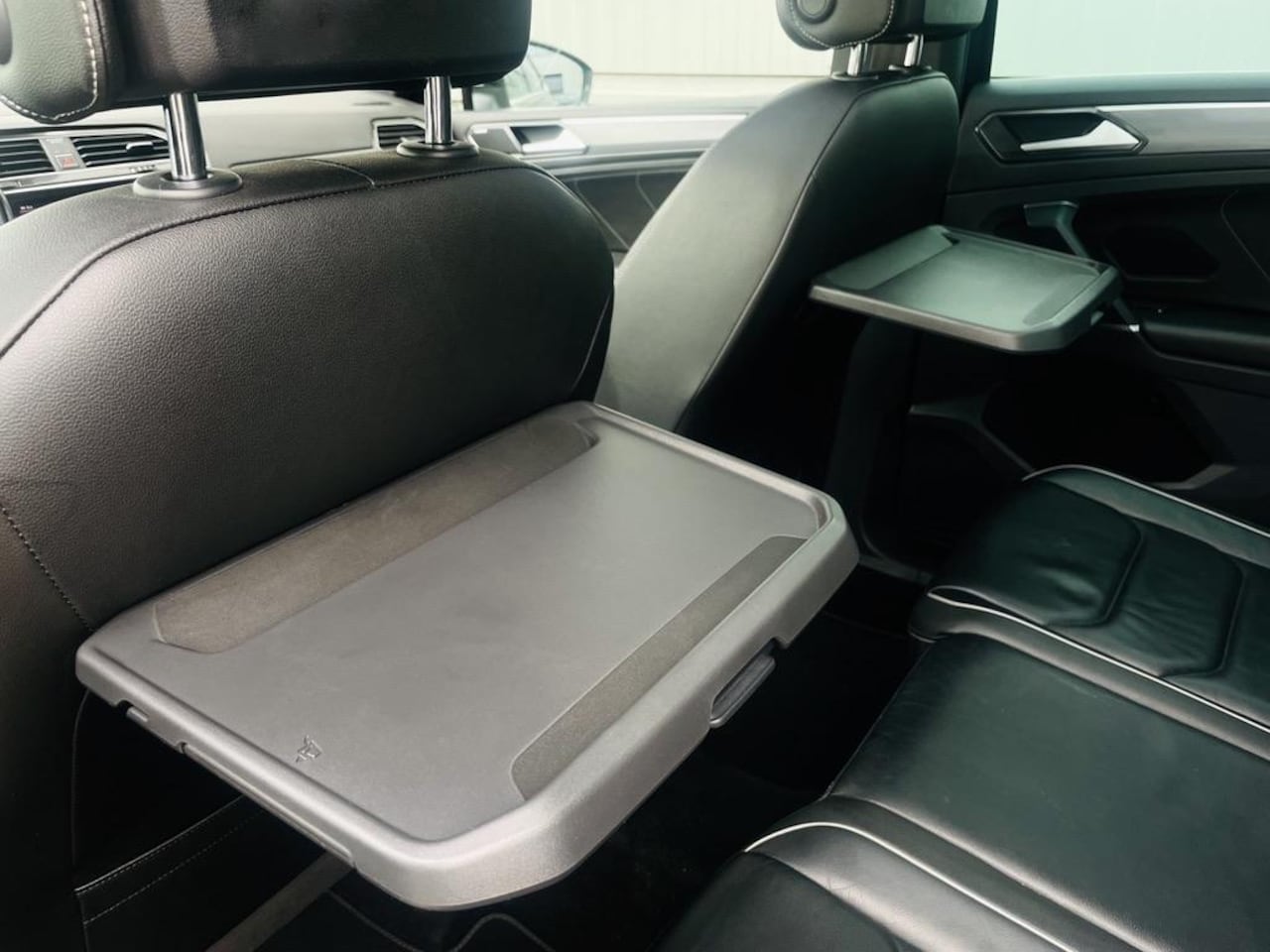 Volkswagen Tiguan - 2.0 TSI 4Motion Highline | 3 x R-line | Pano | Carplay / Android Auto | Dynaudio | HUD | 2